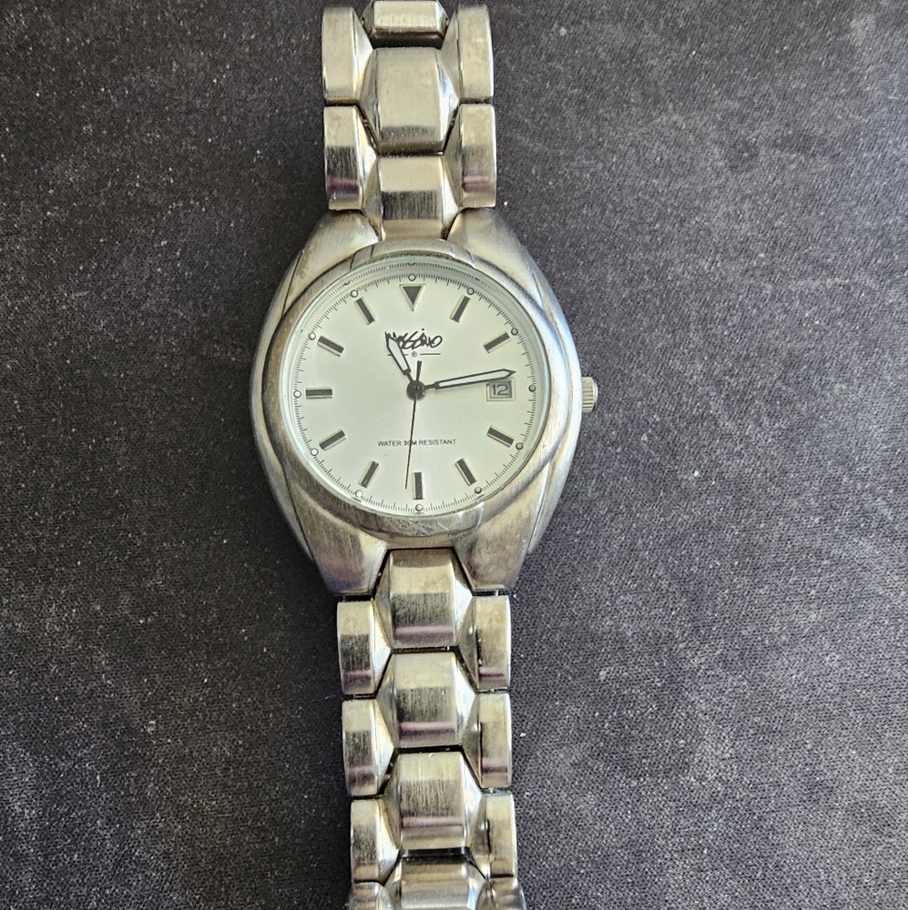 Silver Metal Mossimo Watch/White Dial